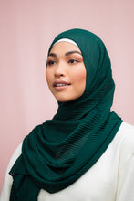 Load image into Gallery viewer, The Garden Green Emerald Pleated Chiffon Hijab
