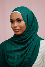 Load image into Gallery viewer, The Garden Green Emerald Pleated Chiffon Hijab

