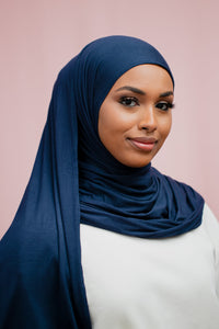 The Relaxed Navy Jersey Hijab