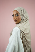 Load image into Gallery viewer, The Instant Looped Beige Jersey by Suriah Scarves
