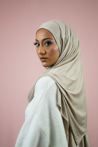 The Instant Looped Beige Jersey by Suriah Scarves