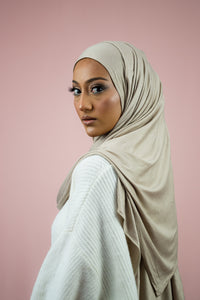 The Relaxed Beige Jersey-Suriah Scarves