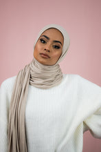 Load image into Gallery viewer, The Instant Looped Beige Jersey by Suriah Scarves
