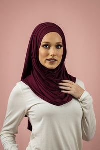 The Instant Looped Cherry Jersey by Suriah Scarves